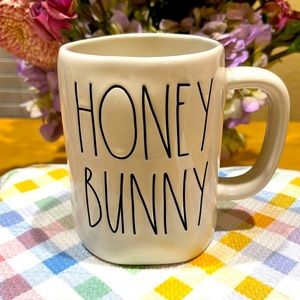 Rae Dunn one size cream, black